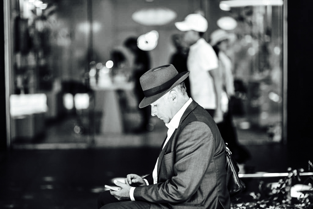 Fedora, Sidewalk, Phone